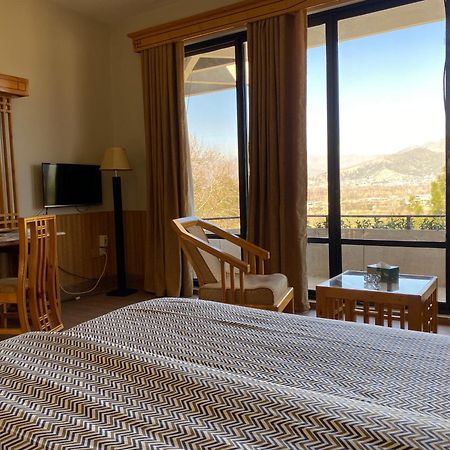 Rock City Resort Mingora 外观 照片