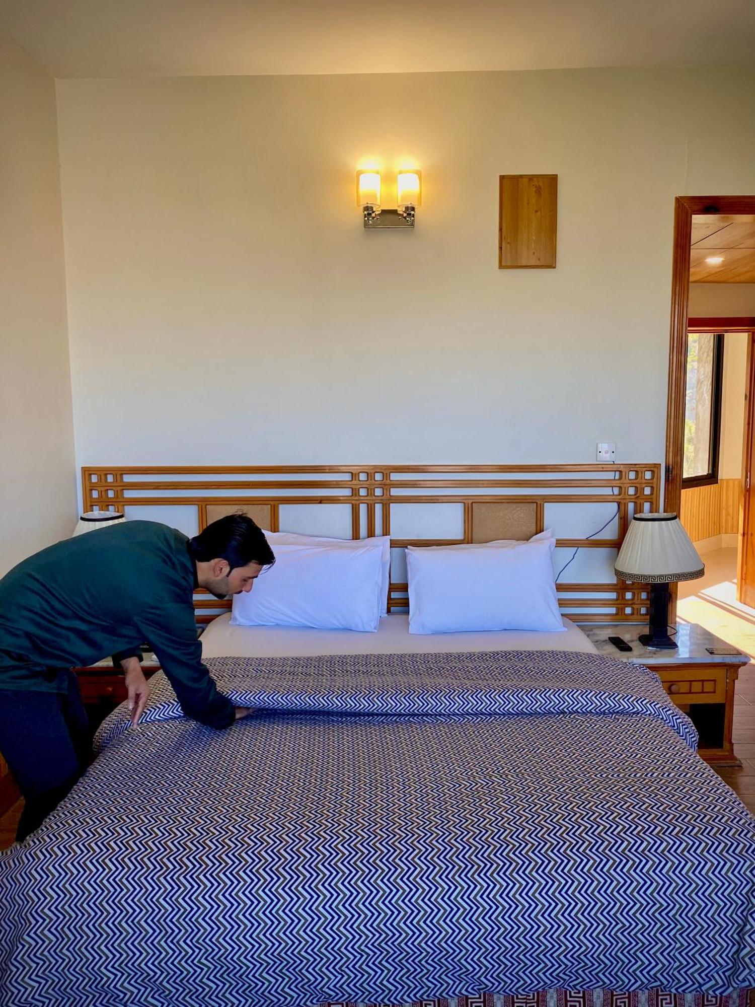 Rock City Resort Mingora 外观 照片