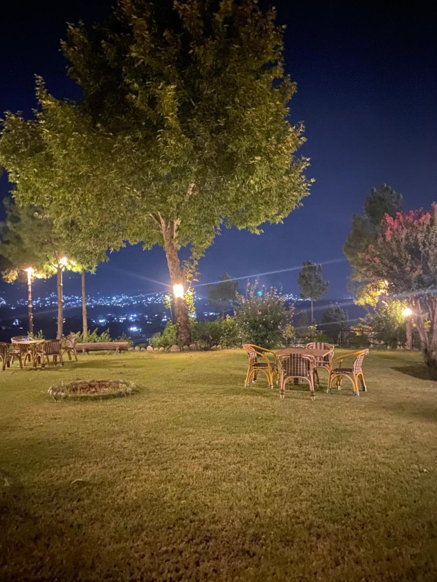 Rock City Resort Mingora 外观 照片