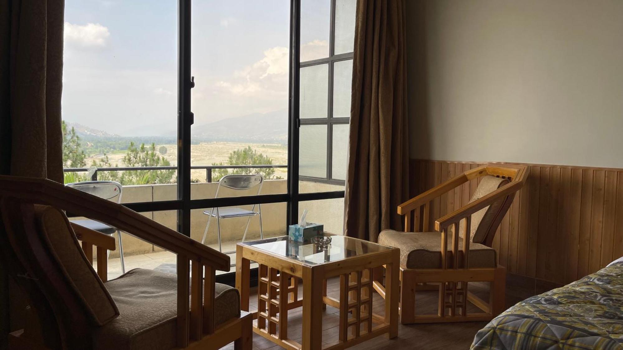 Rock City Resort Mingora 外观 照片