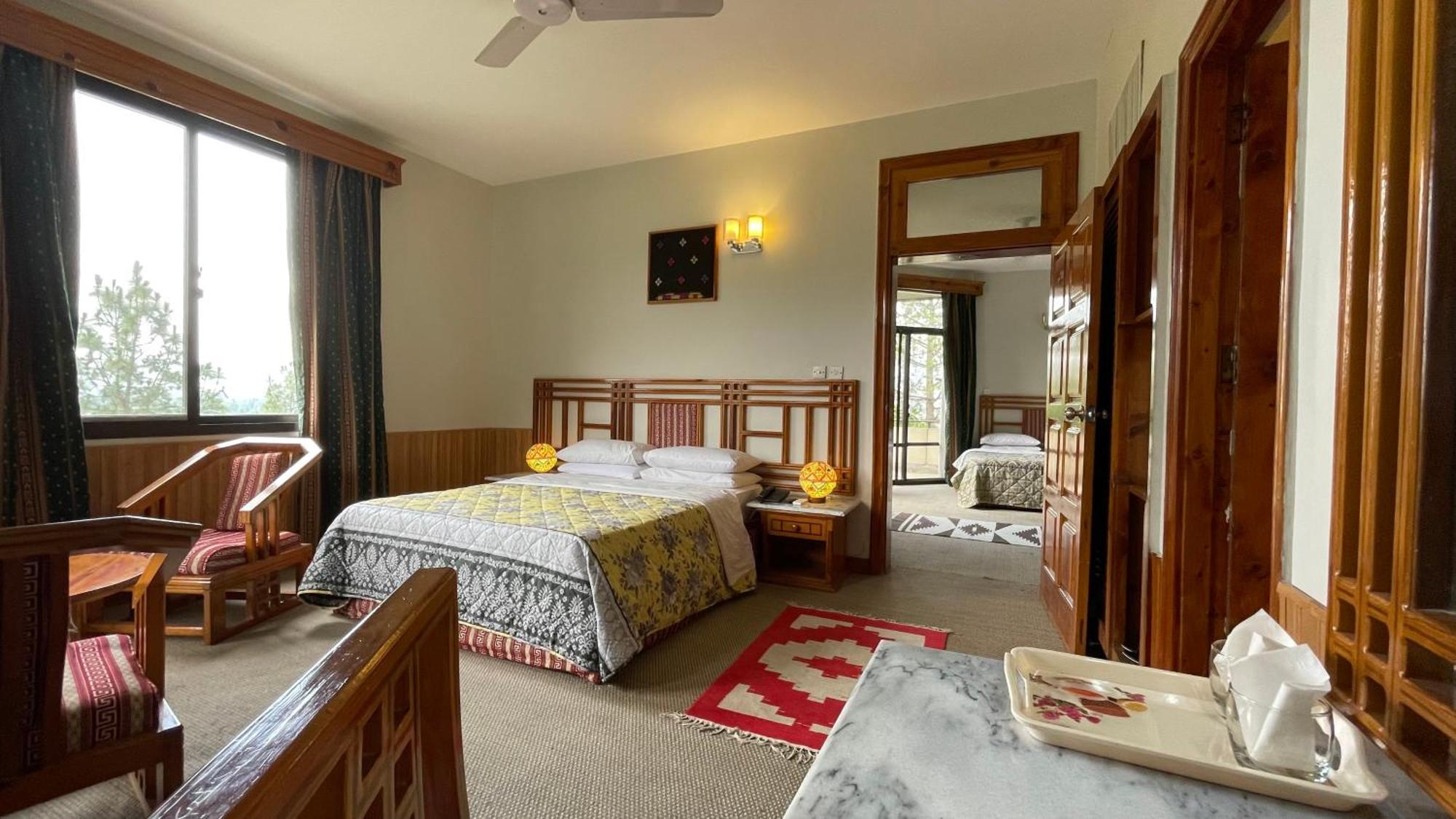 Rock City Resort Mingora 外观 照片