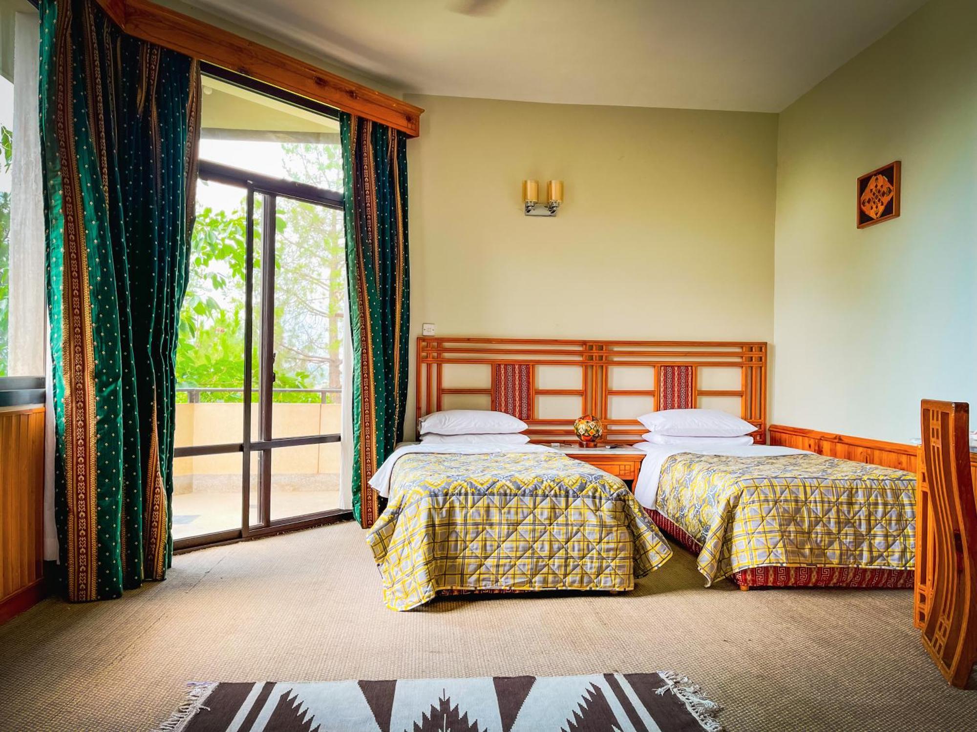 Rock City Resort Mingora 外观 照片
