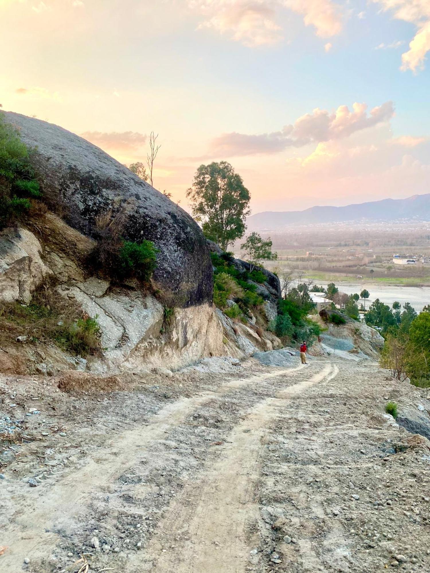Rock City Resort Mingora 外观 照片