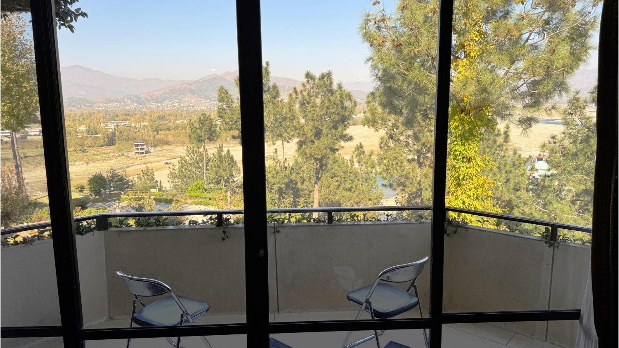 Rock City Resort Mingora 外观 照片