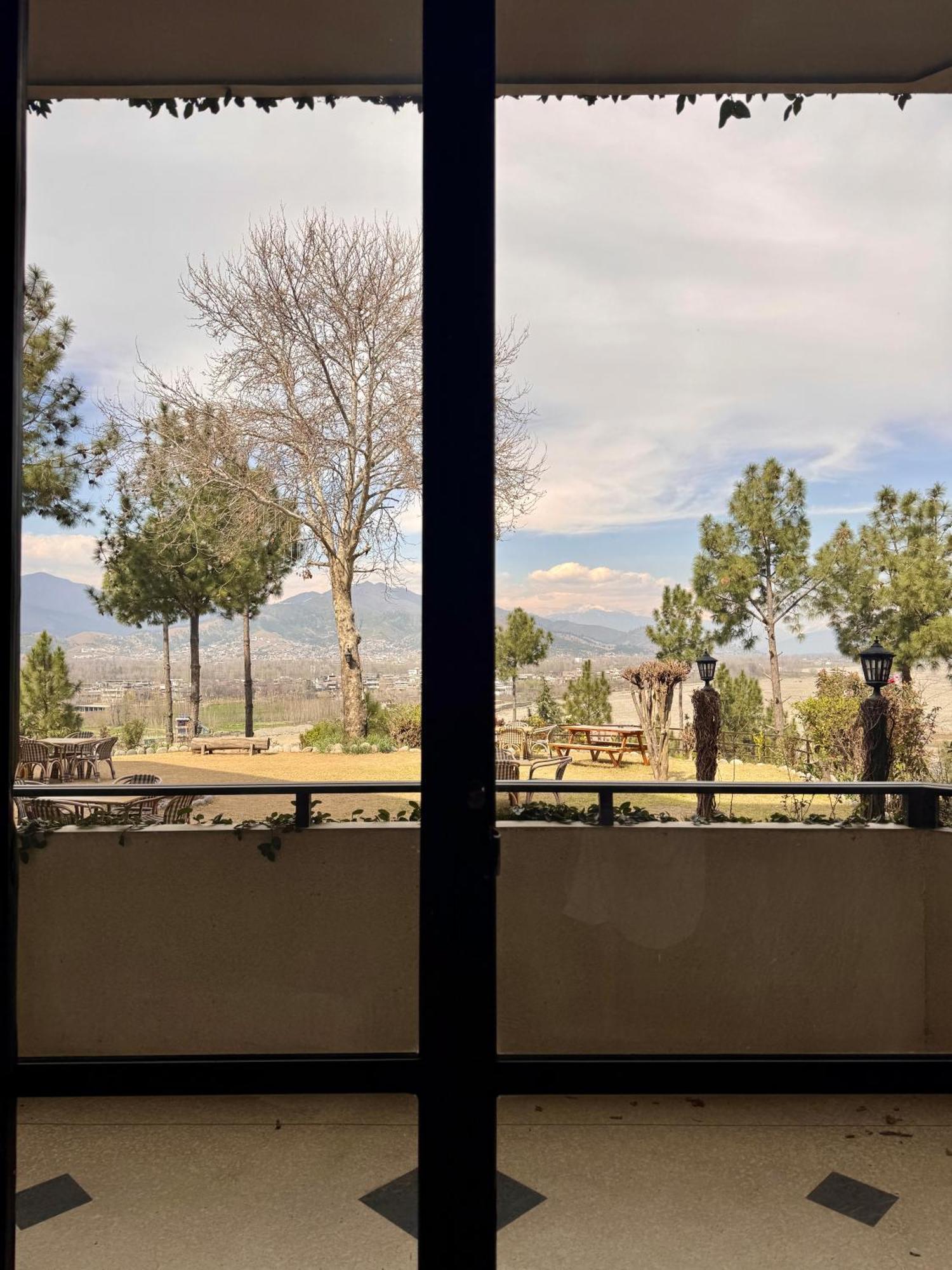 Rock City Resort Mingora 外观 照片